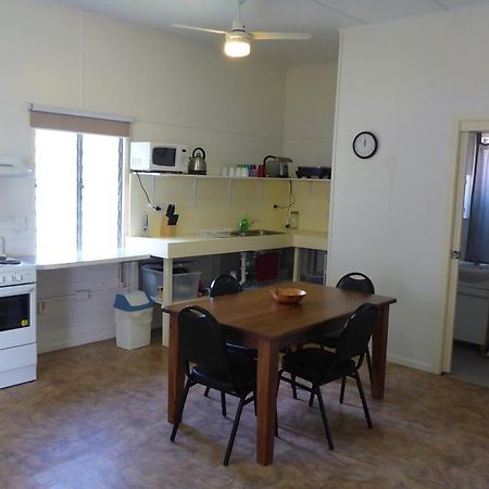 Kenny'S Cabin Appartement Clermont Kamer foto